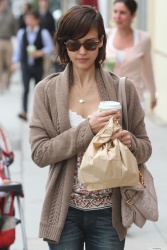 Jessica Alba - shopping in Beverly Hills (2010.02.19) - 18xHQ OG4jRuQ5