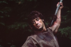 Sylvester Stallone - Промо стиль и постер к фильму "Rambo: First Blood (Рэмбо: Первая кровь)", 1982 (27хHQ) OckkyJHy