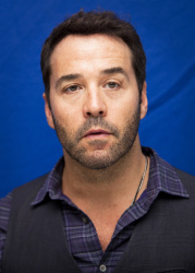 Jeremy Piven - "Entourage" press conference portraits by Armando Gallo (Hollywood, July 28, 2011) - 12xHQ TNBgEh8t
