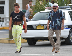 Zac Efron & Robert De Niro - On the set of Dirty Grandpa in Tybee Island,Giorgia 2015.04.27 - 53xHQ VtC4JMme