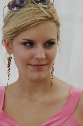 Maggie Grace - Maggie Grace - Lost press conference portraits by Yoram Kahana (Hawaii, April 3, 2005) - 7xHQ WuY2LFq0