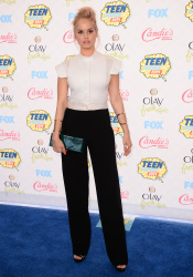 Debby Ryan - FOX's 2014 Teen Choice Awards at The Shrine Auditorium in Los Angeles, California - August 10, 2014 - 98xHQ WyefO5Px