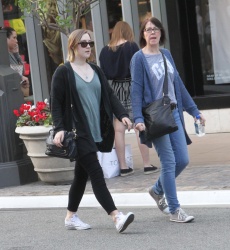 Saoirse Ronan - Shopping in Hollywood - February 2, 2015 - 12xHQ Xi07K3Hn