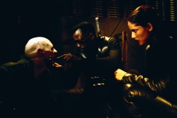 Wesley Snipes - Wesley Snipes, Ron Perlman, Kris Kristofferson - постер и промо стиль к фильму "Blade II (Блэйд 2)", 2002 (23xHQ) Y5NlPSGW