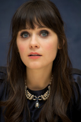 Zooey Deschanel - Yes Man press conference portraits by Vera Anderson (Beverly Hills, December 4, 2008) - 23xHQ YZ71g1h5