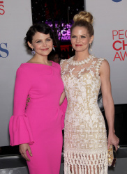 Jennifer Morrison - Jennifer Morrison & Ginnifer Goodwin - 38th People's Choice Awards held at Nokia Theatre in Los Angeles (January 11, 2012) - 244xHQ ZD8TBn2F